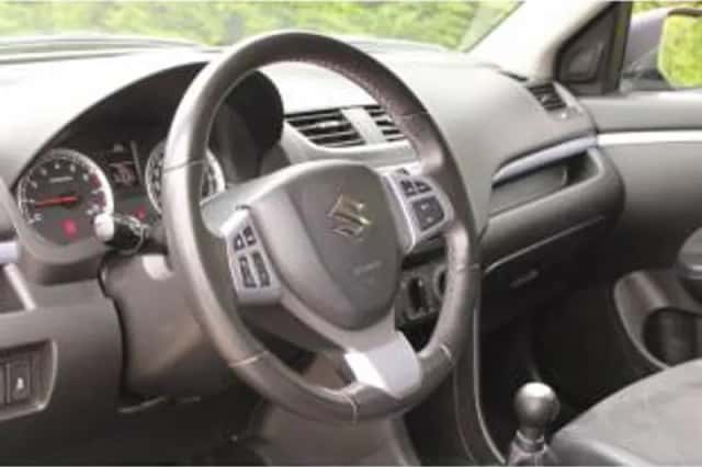 Suzuki Swift (2016) thumbnail 6