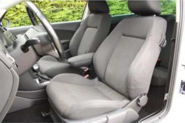 Volkswagen Polo (2010) thumbnail 6