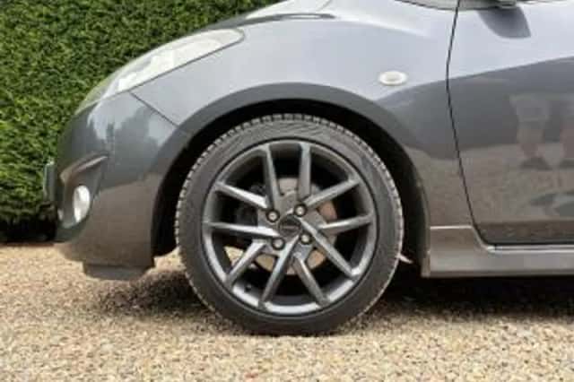 Mazda 2 (2013) thumbnail 5