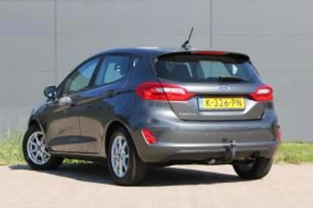Ford Fiesta (2021) thumbnail 3