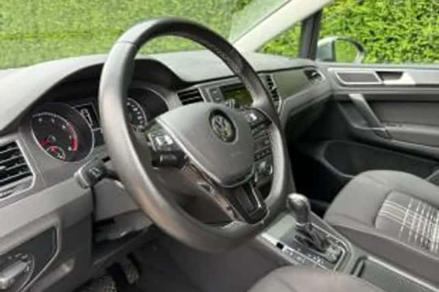 Volkswagen Golf (2015) thumbnail 6