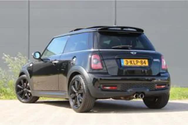 MINI Cooper S (2013) thumbnail 3