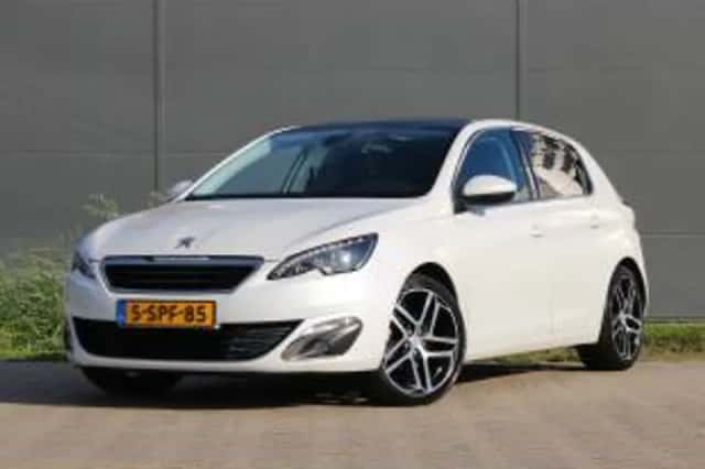 Peugeot 308 (2013) thumbnail 2