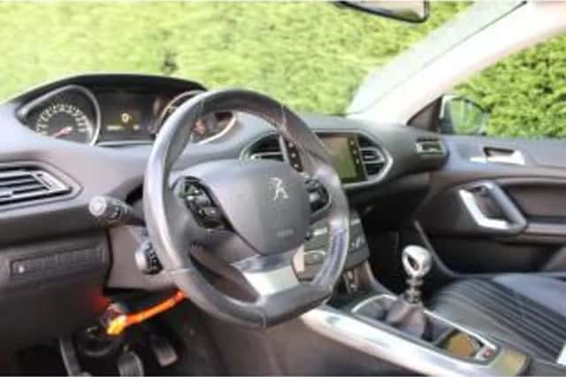 Peugeot 308 (2013) thumbnail 5