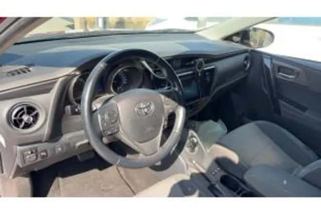 Toyota Auris (2019) thumbnail 4