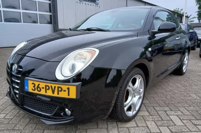 Alfa Romeo Mito (2011) thumbnail 3