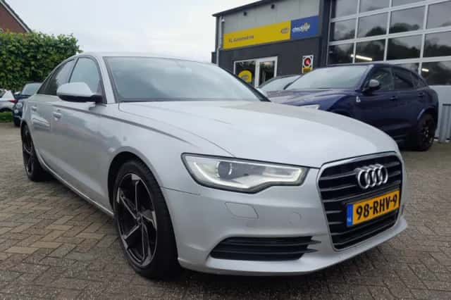 Audi A6 (2011) thumbnail 2