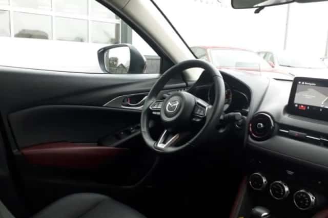 Mazda CX-3 (2017) thumbnail 5