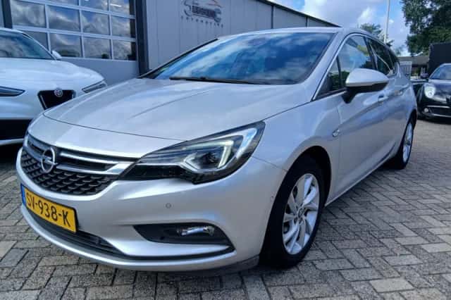 Opel Astra (2018) thumbnail 4