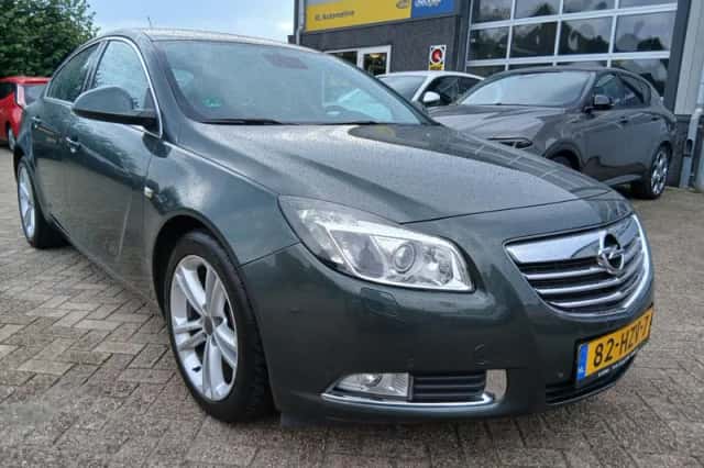 Opel Insignia (2009) thumbnail 2