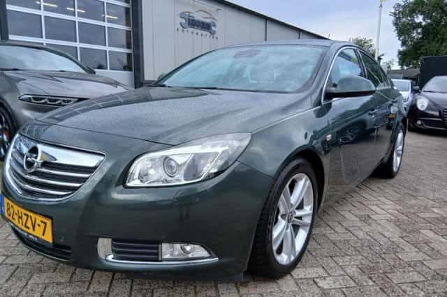 Opel Insignia (2009) thumbnail 4