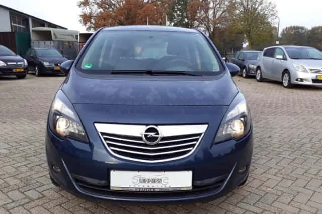 Opel Meriva (2011) thumbnail 3