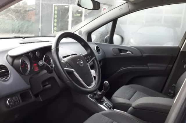Opel Meriva (2011) thumbnail 6