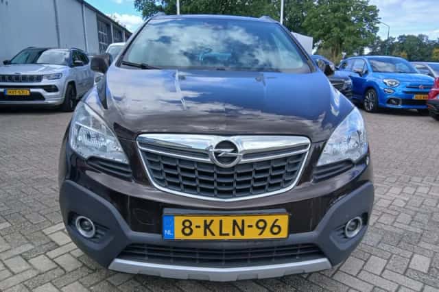 Opel Mokka (2013) thumbnail 3