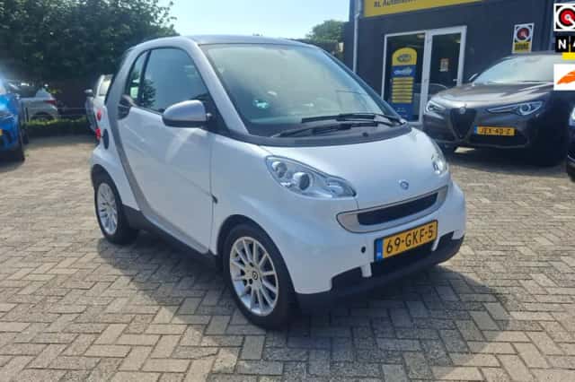 Smart Fortwo (2008) thumbnail 2