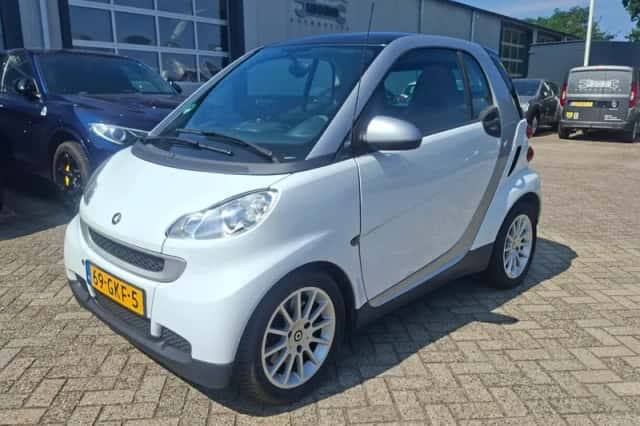 Smart Fortwo (2008) thumbnail 4