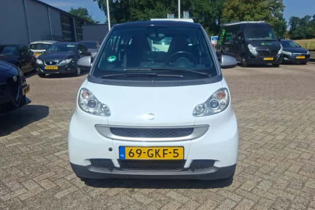 Smart Fortwo (2008) thumbnail 5