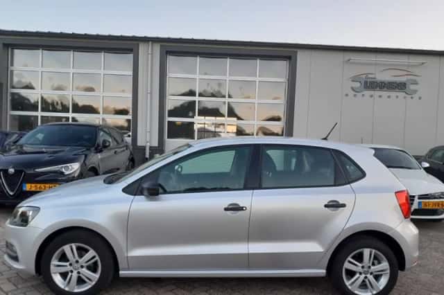 Volkswagen Polo (2015) thumbnail 6