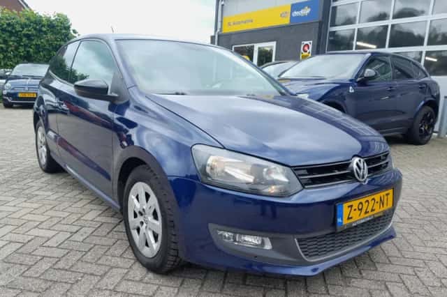 Volkswagen Polo (2012) thumbnail 2