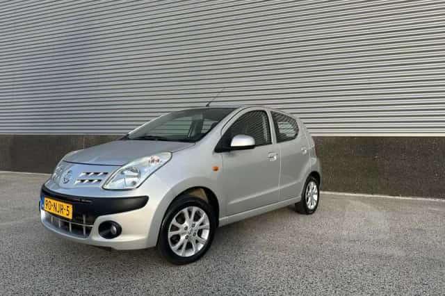 Nissan Pixo (2010) thumbnail 3
