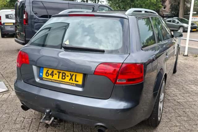 Audi A4 (2006) thumbnail 4