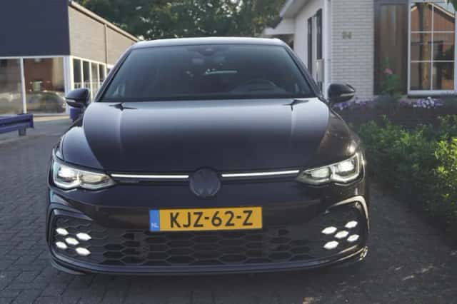 Volkswagen Golf (2022) thumbnail 5