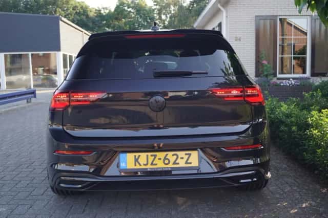 Volkswagen Golf (2022) thumbnail 6