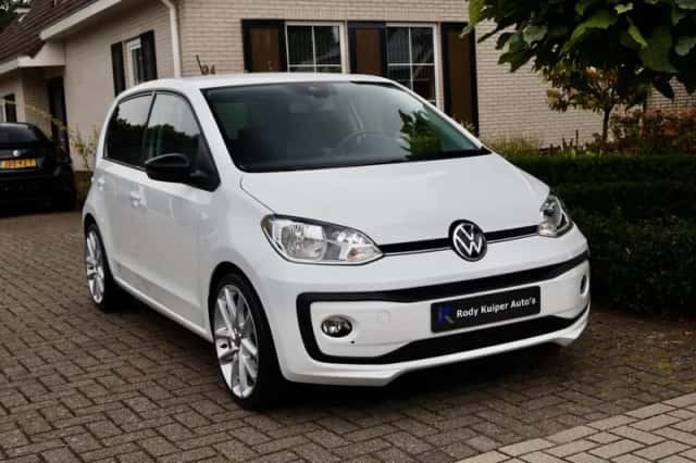 Volkswagen Up (2021) thumbnail 1