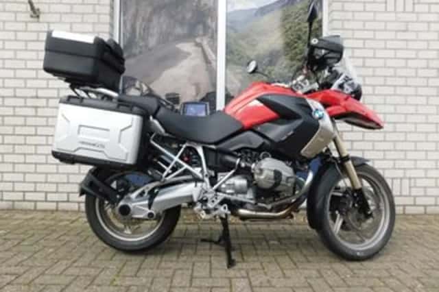BMW R (2010) thumbnail 1
