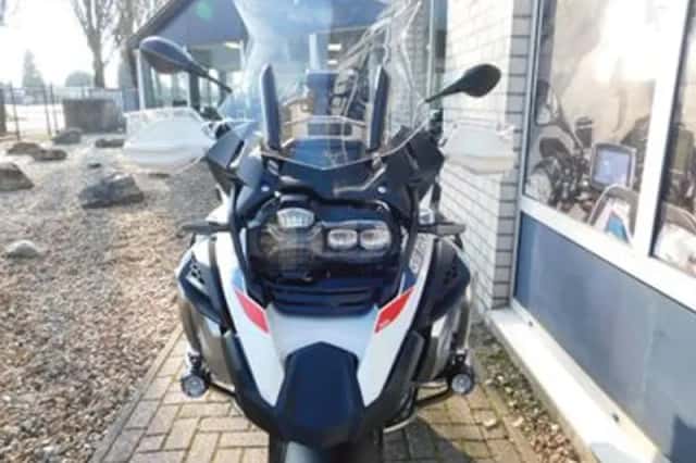 BMW R (2024) thumbnail 4