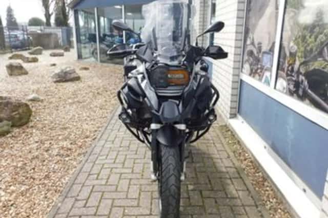 BMW R (2016) thumbnail 3