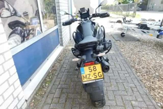 BMW R (2024) thumbnail 4