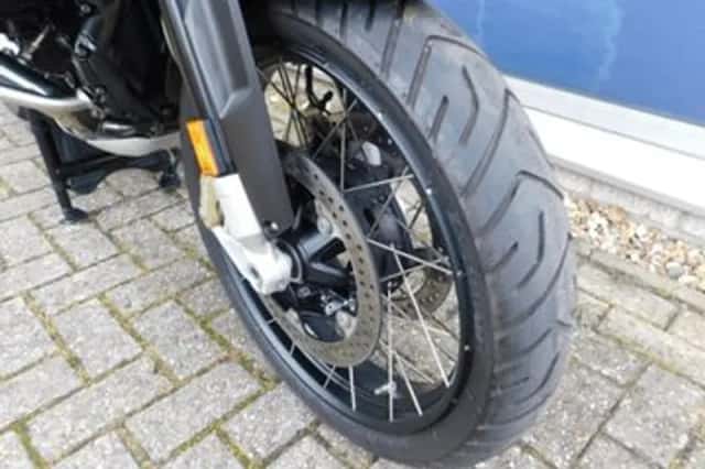 BMW R (2022) thumbnail 6