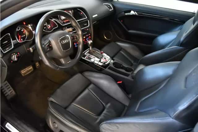 Audi A5 (2011) thumbnail 5