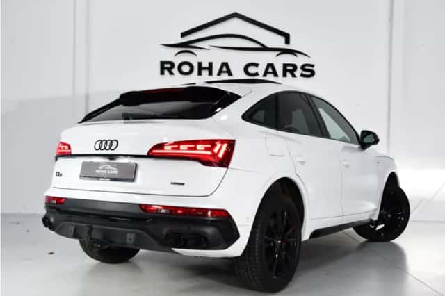 Audi Q5 (2022) thumbnail 4