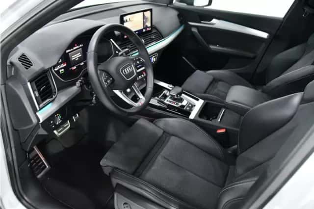 Audi Q5 (2022) thumbnail 5