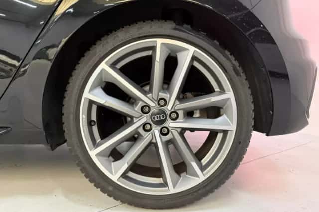 Audi A1 (2019) thumbnail 2