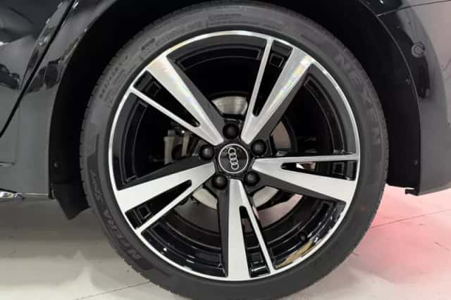 Audi A3 (2024) thumbnail 5