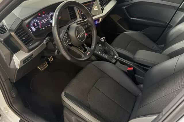 Audi A1 (2023) thumbnail 3