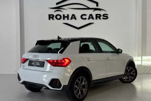 Audi A1 (2023) thumbnail 4