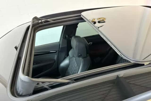 Audi Q5 (2021) thumbnail 2