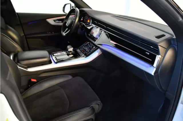 Audi Q8 (2021) thumbnail 6