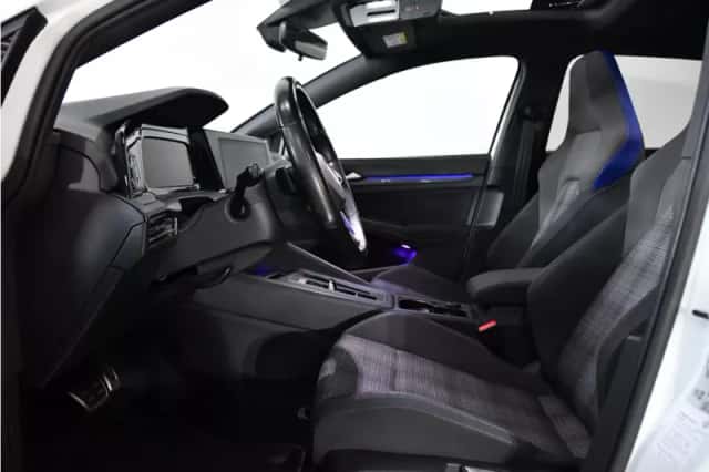 Volkswagen Golf (2020) thumbnail 5