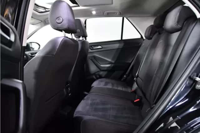 Volkswagen T-Roc (2023) thumbnail 6