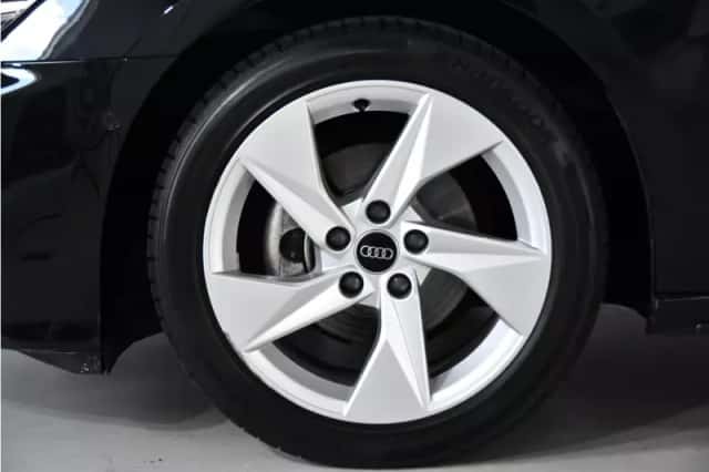 Audi A3 (2023) thumbnail 3