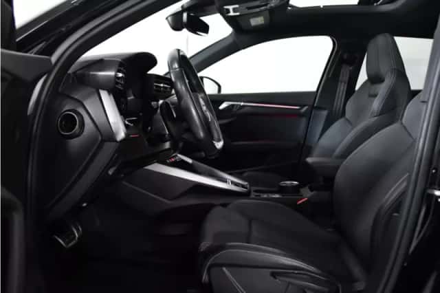 Audi A3 (2023) thumbnail 5
