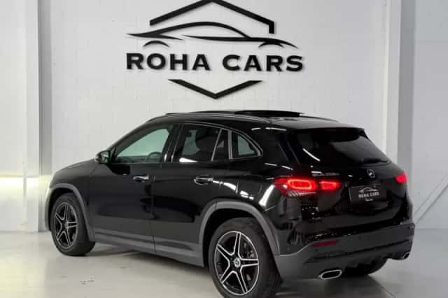 Mercedes-Benz GLA (2021) thumbnail 4