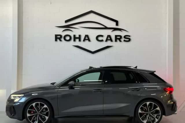 Audi A3 (2021) thumbnail 2
