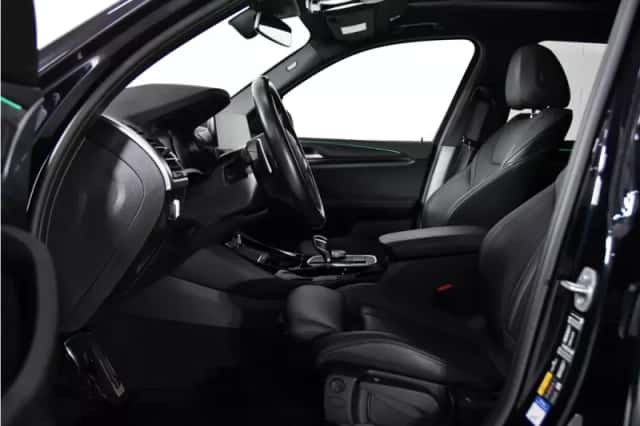 BMW X3 (2022) thumbnail 5