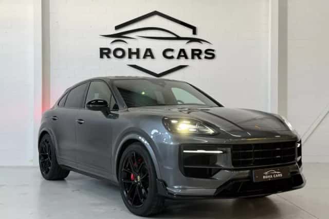 Porsche Cayenne (2023) thumbnail 6